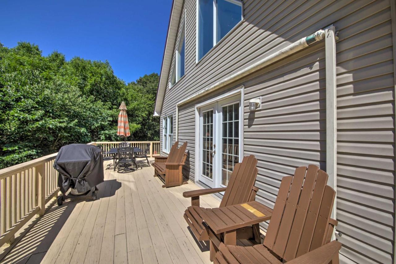 Modern Eckerty Home With Deck On Patoka Lake! Taswell Kültér fotó