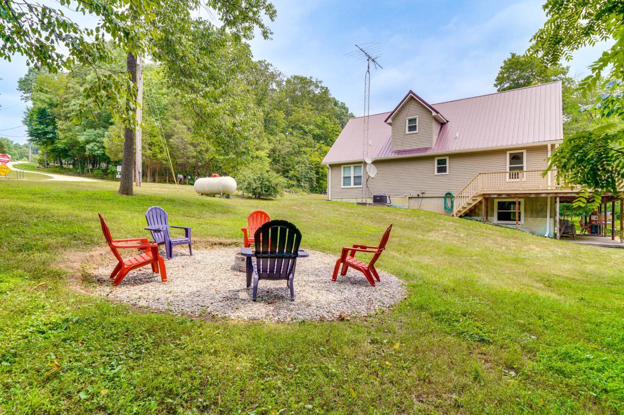 Modern Eckerty Home With Deck On Patoka Lake! Taswell Kültér fotó