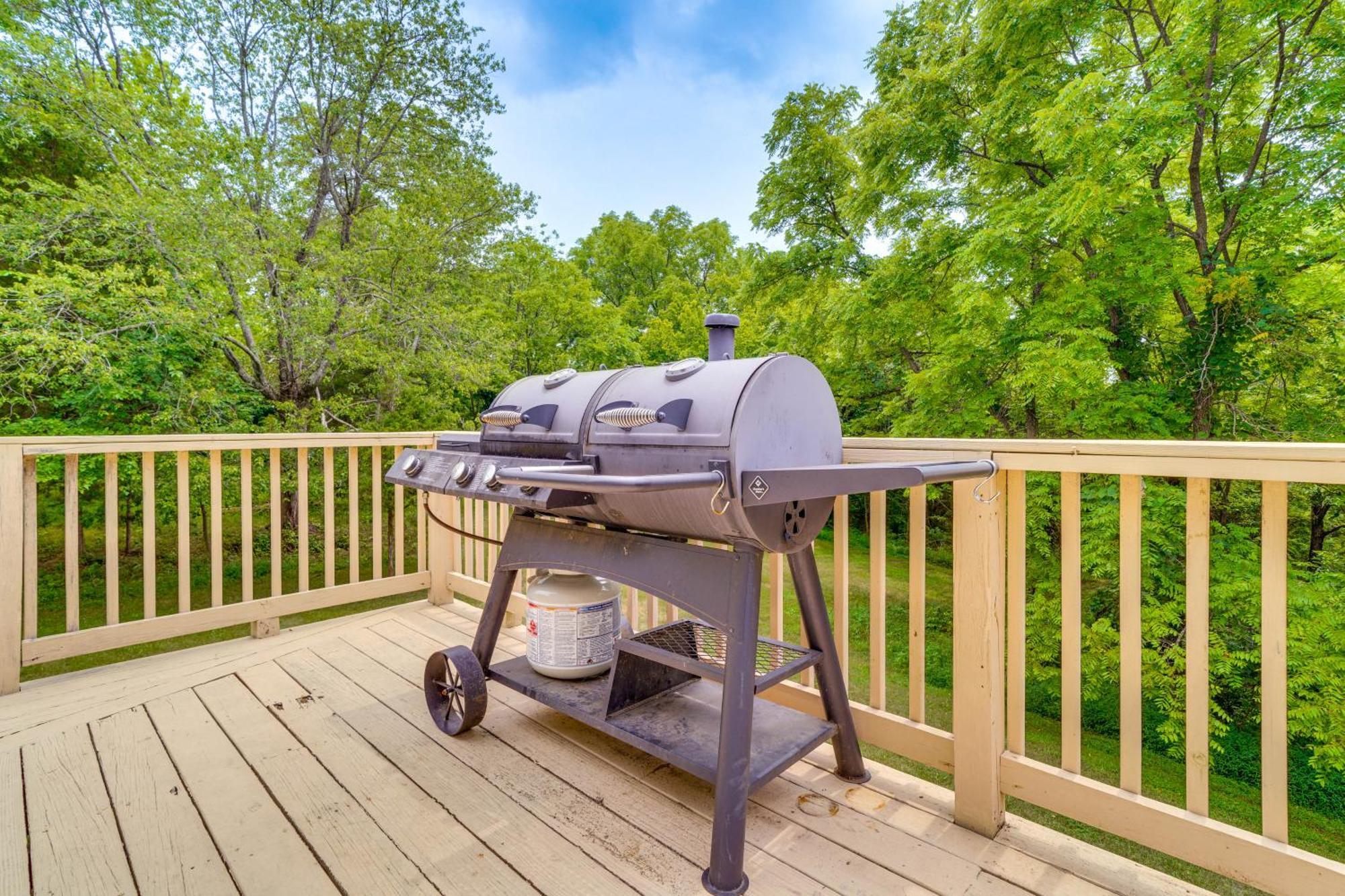 Modern Eckerty Home With Deck On Patoka Lake! Taswell Kültér fotó